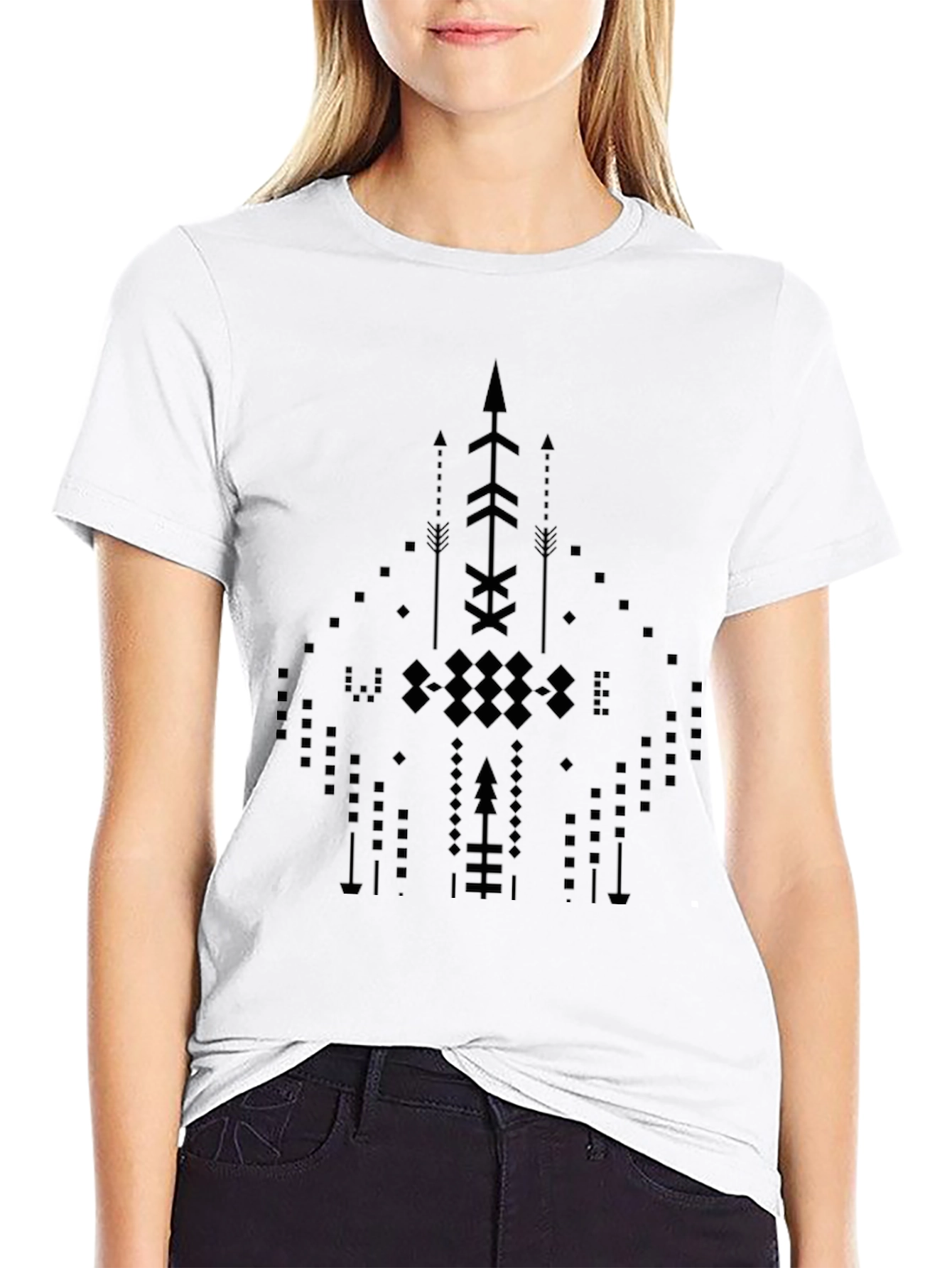 Abstract Geometric Arrow Design Black T-Shirt