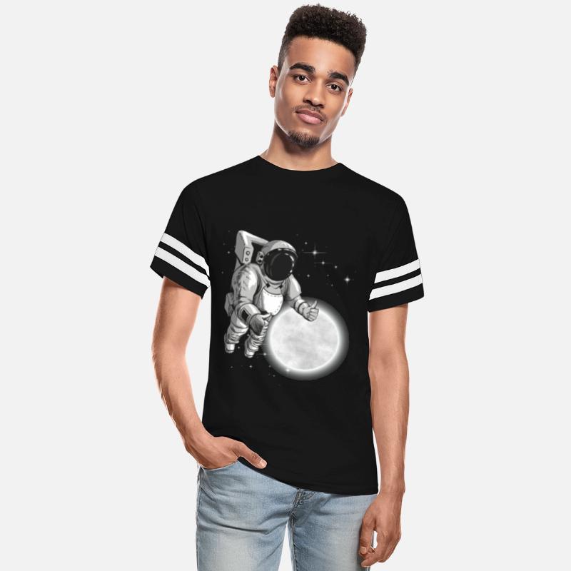 Far From Moon - Astronaut