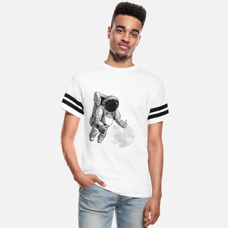 Far From Moon - Astronaut