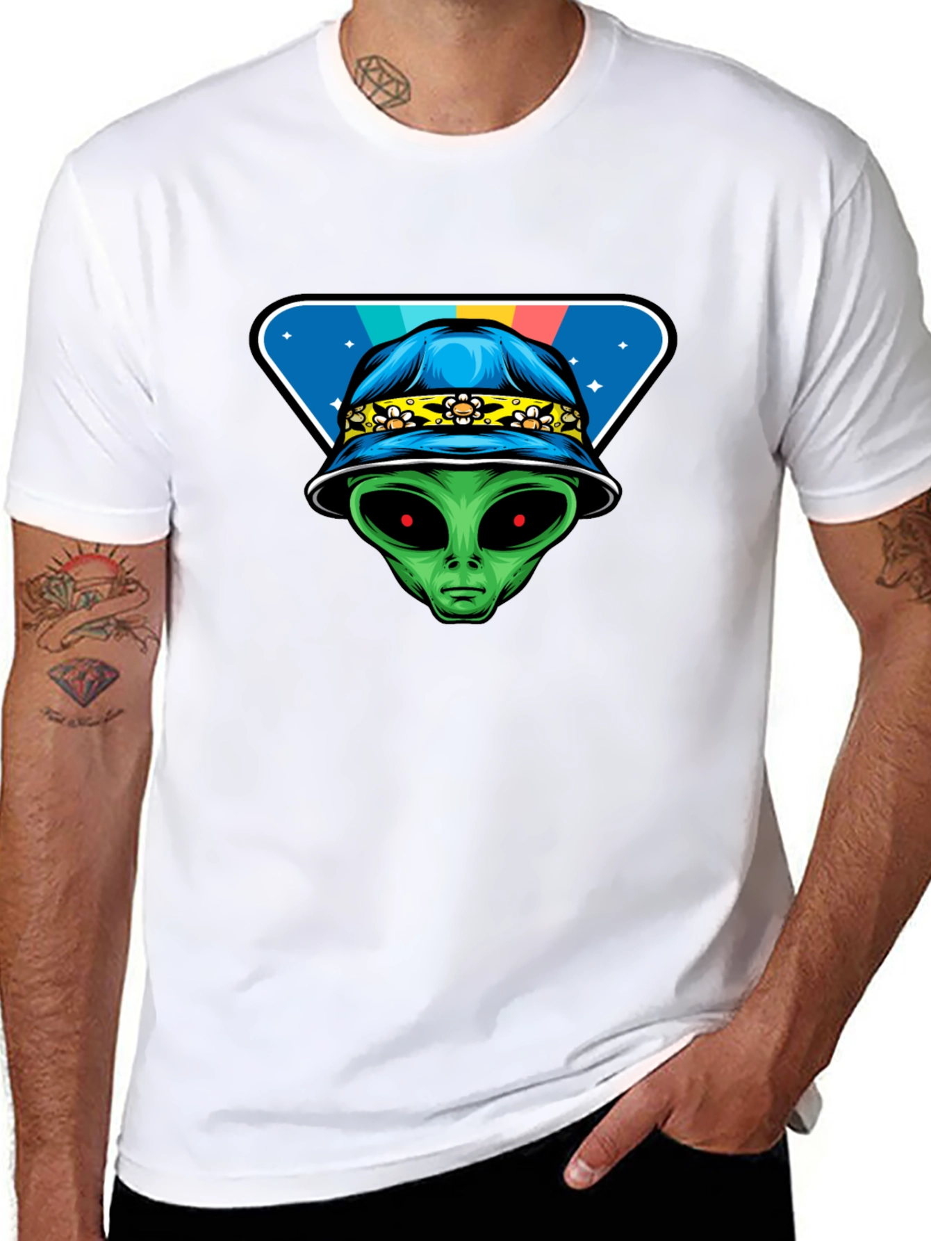 Alien Head Bucket Hat Graphic T-Shirt